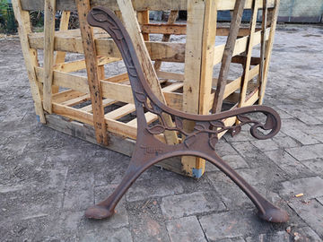 Extremidades de Seat de banco do ferro forjado da antiguidade do vintage da forma para o banco branco do pátio