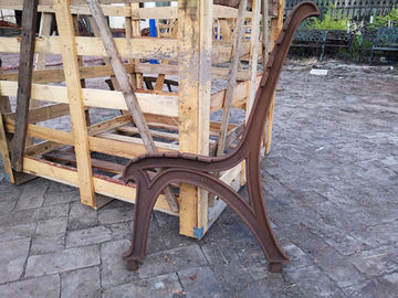 Extremidades de madeira exteriores longas de Seat de banco do ferro fundido para a mobília de rua