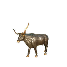 O gado animal das estátuas do ferro fundido clássico dá forma para o ornamento da casa/jardim